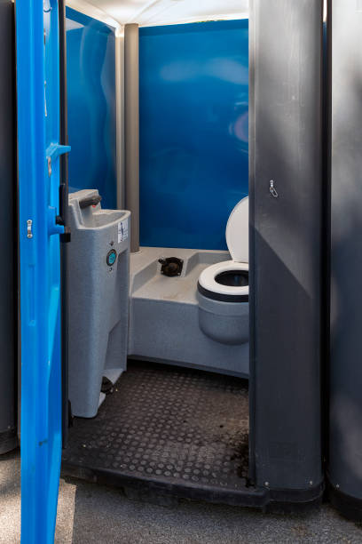 Porta potty delivery and setup in Shinglehouse, PA